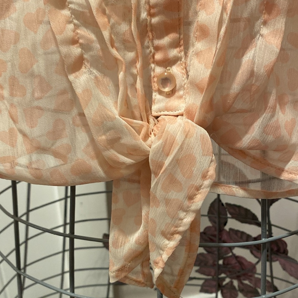 Heart blouse 🩷 - Picture 4 of 6
